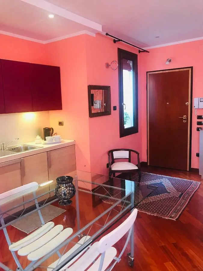 Interno 13 Appartamento Ferrara 0*,